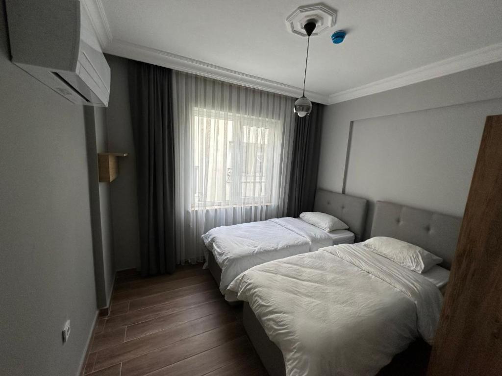 Lara'S Suite Antalya Bagian luar foto