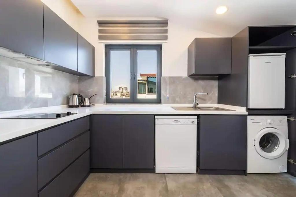 Lara'S Suite Antalya Bagian luar foto